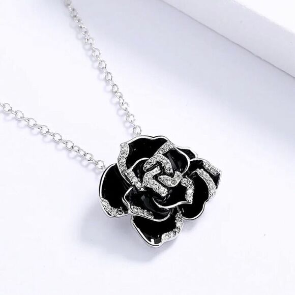 Sterling Silver Black Flower Enamel Drip Rhinestone Necklace Womens New - Picture 6 of 12